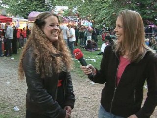 Optreden en interview Lea voor 'Uit met Mariken'.
