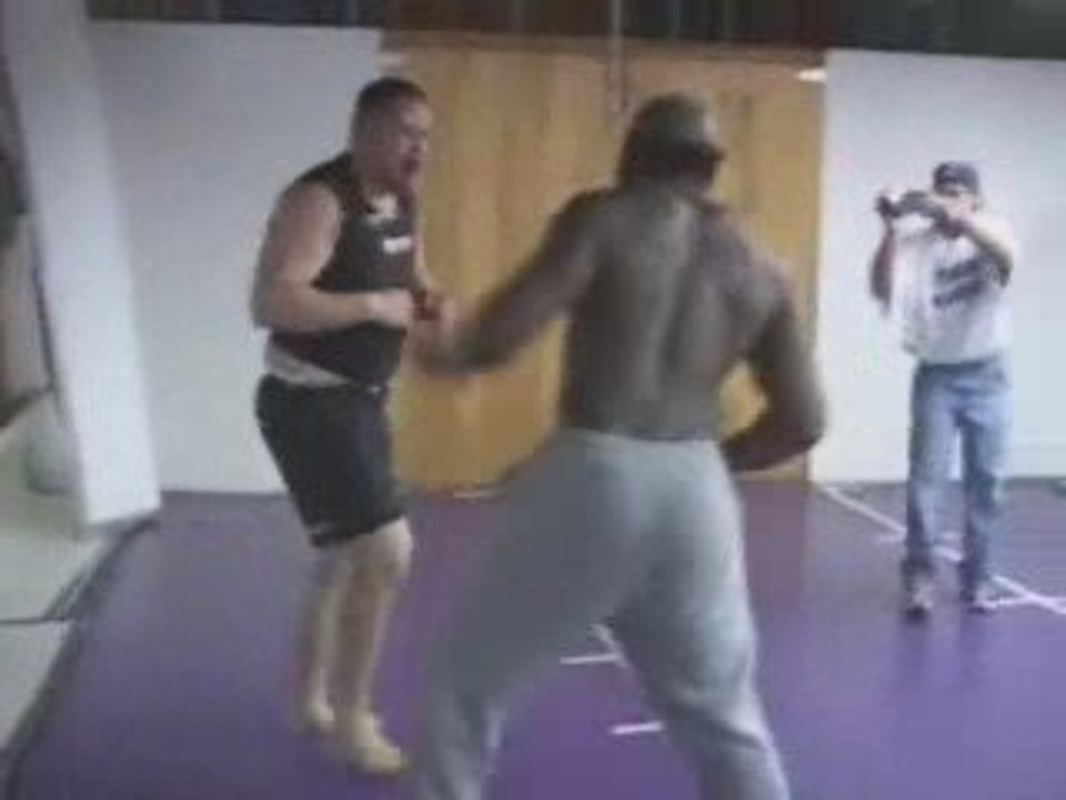 Fights- Kimbo Slice VS Sean Gannon NHB MMA UFC Pride Fight
