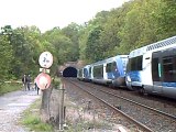 un train ter Région Rhône Alpes en dection de l'arbresle à lozanne le  1er/05/2009