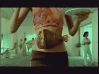 Pub ventre plat, nombril qui pleure à cause de la faim