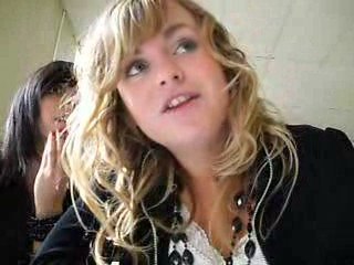 Mado & Lily en cours de physique