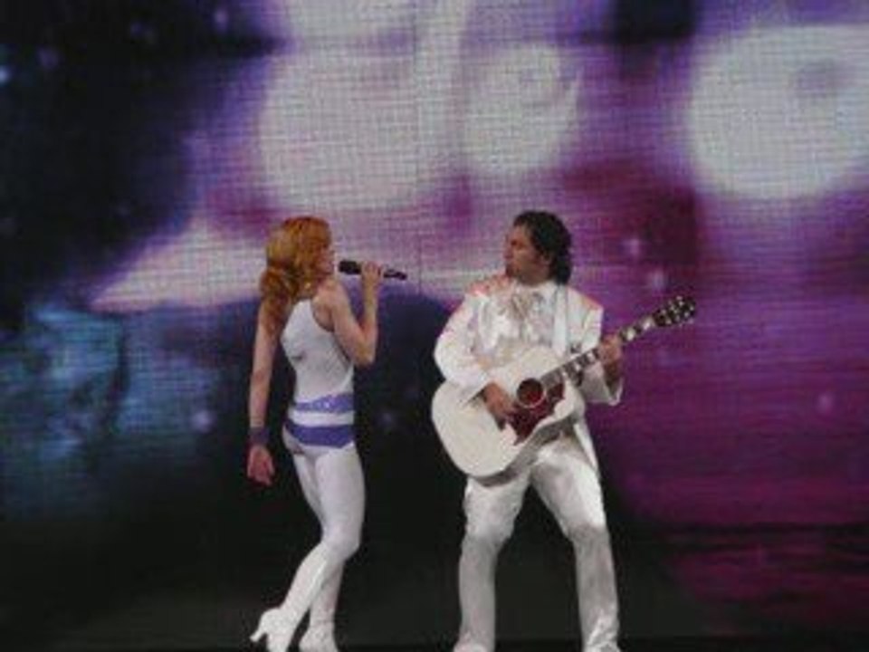 Madonna - La isla bonita (The confessions tour)