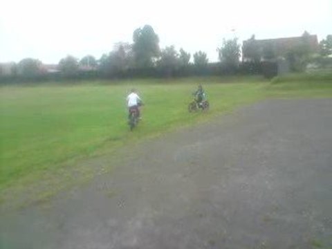 PREMIER JOUR DE VéLO sans les petites roues