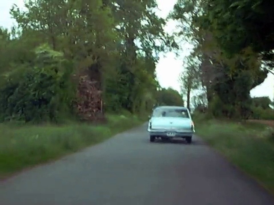 Plymouth valiant