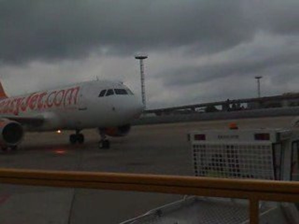 A320 EASYJET