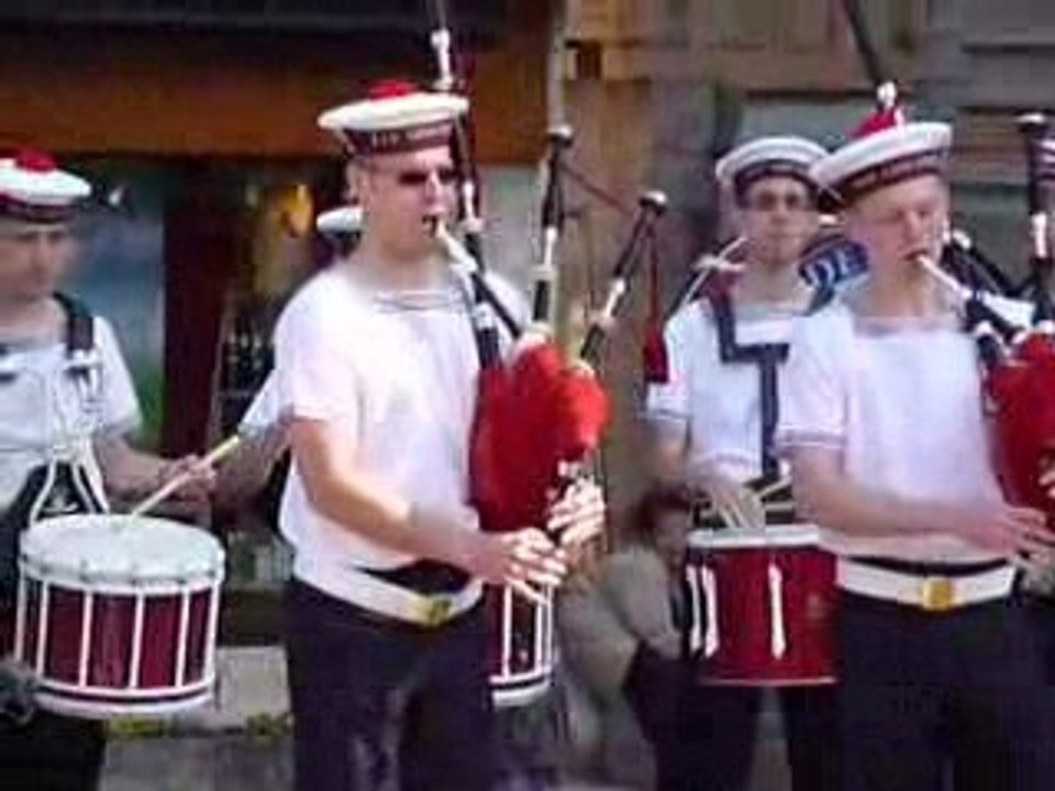 2 mai - Clamecy le Bagad du Lann-Bihoué