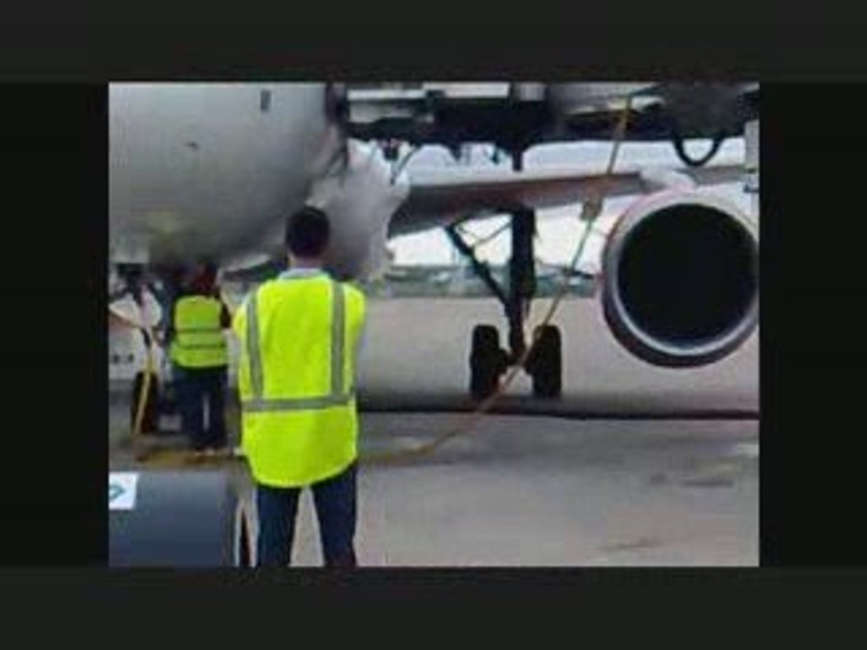 A319 EASYJET Maintenance