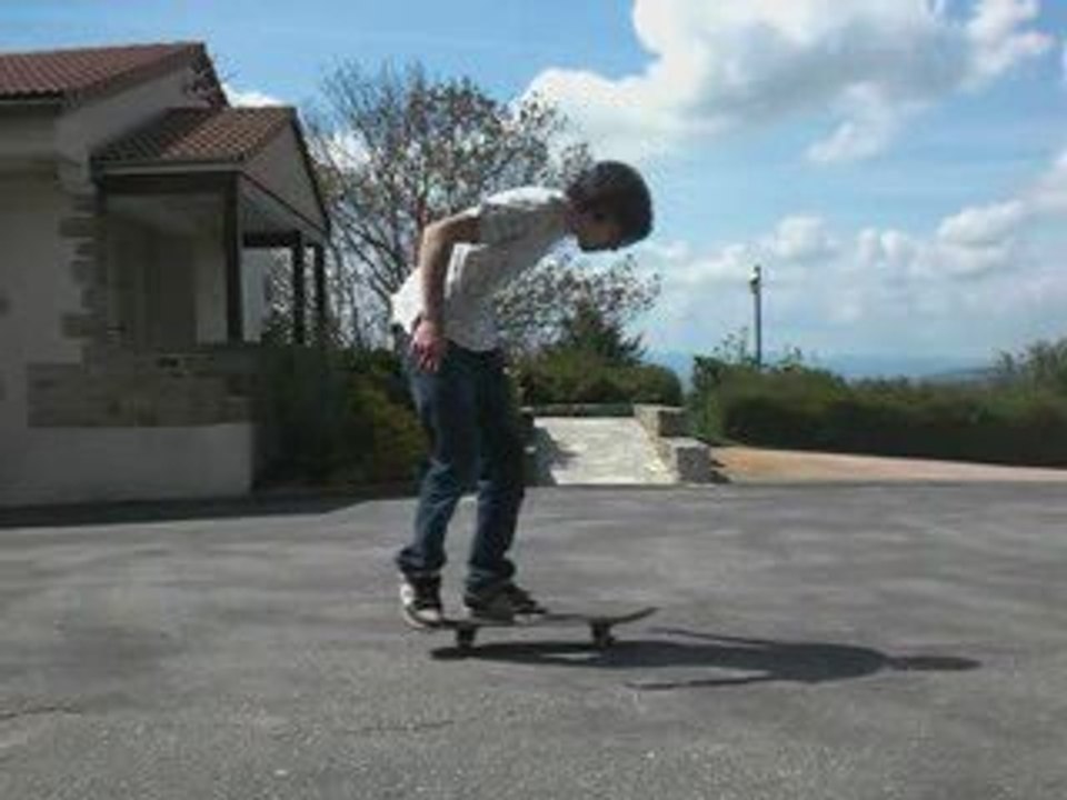 Varial flip double flip