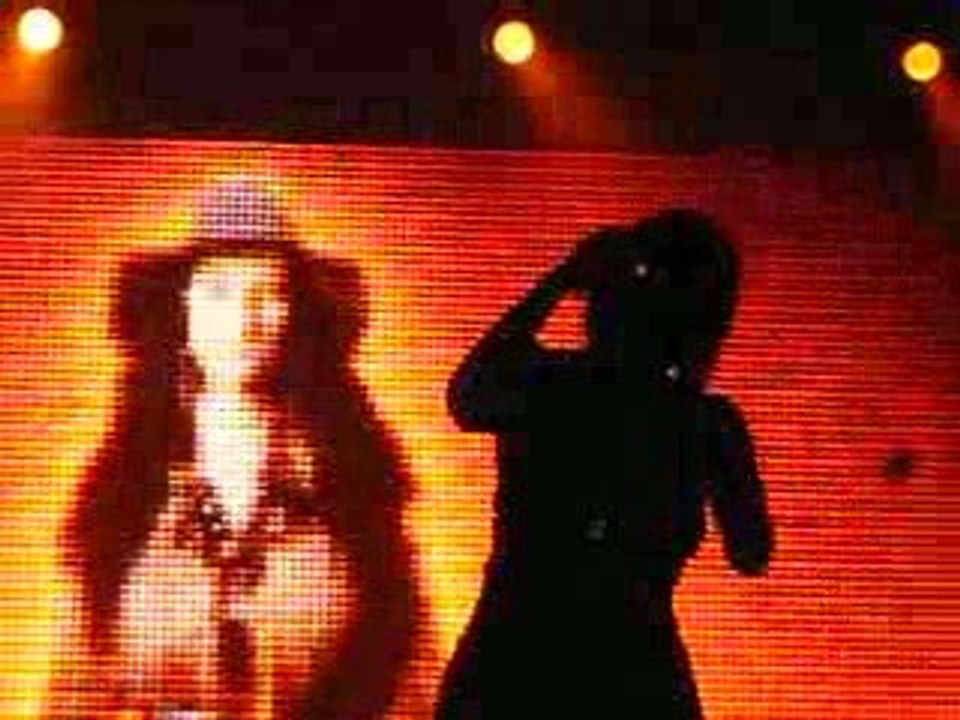 vidéo3 concert marseille laura pausini