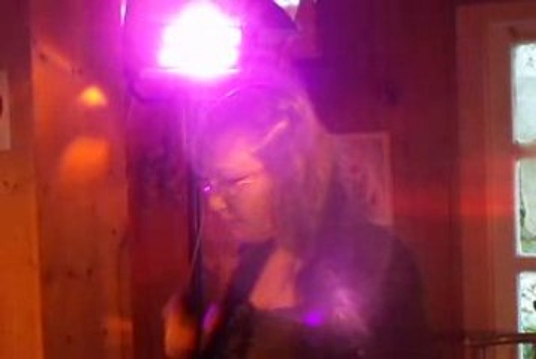 moi ki chante l'envie d'aimer a la soirer cabaret