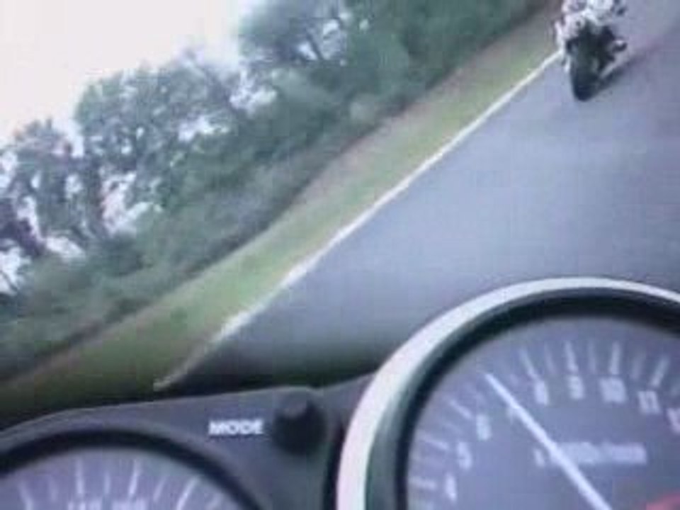 Pau260409 1ere sessionZX6R