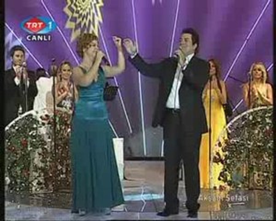 Esra İçöz&Coşkun Sabah Kapın her Çalındıkça