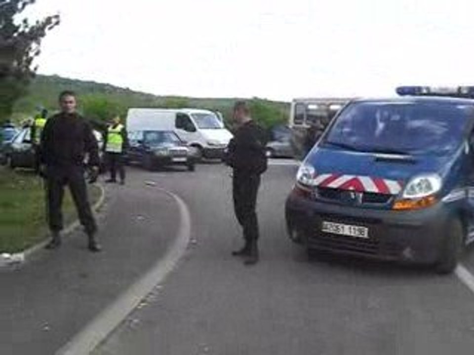 Tekos Bouafles 2009 incident avec les forces de l'ordre