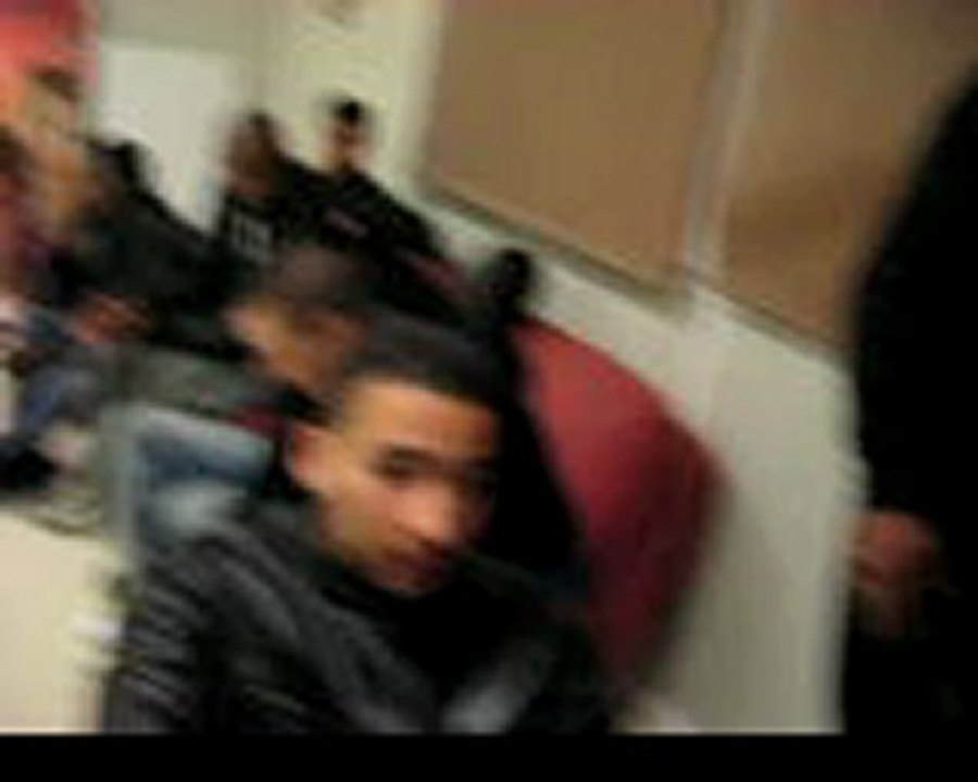 krypto 100 pourcent voyoucratie en studio