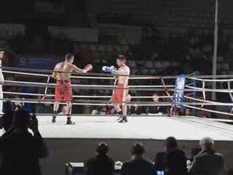 BOXEO LLIRIA LUCAS FERNADEZ VS J.RAMON LOPEZ