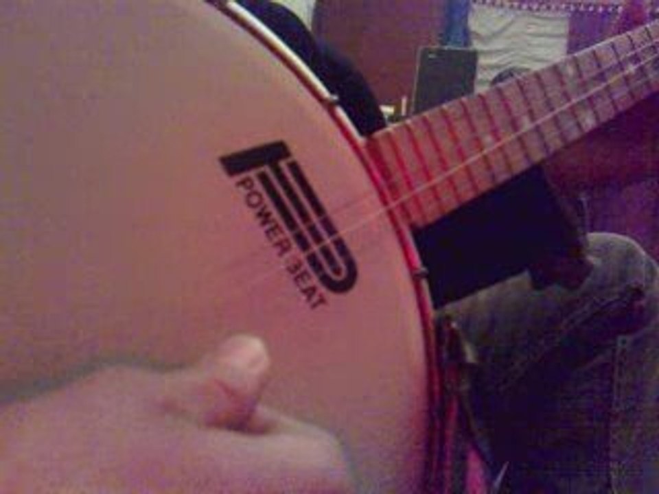 jeune talent de biougra chante "moulay ahmed ihihi"