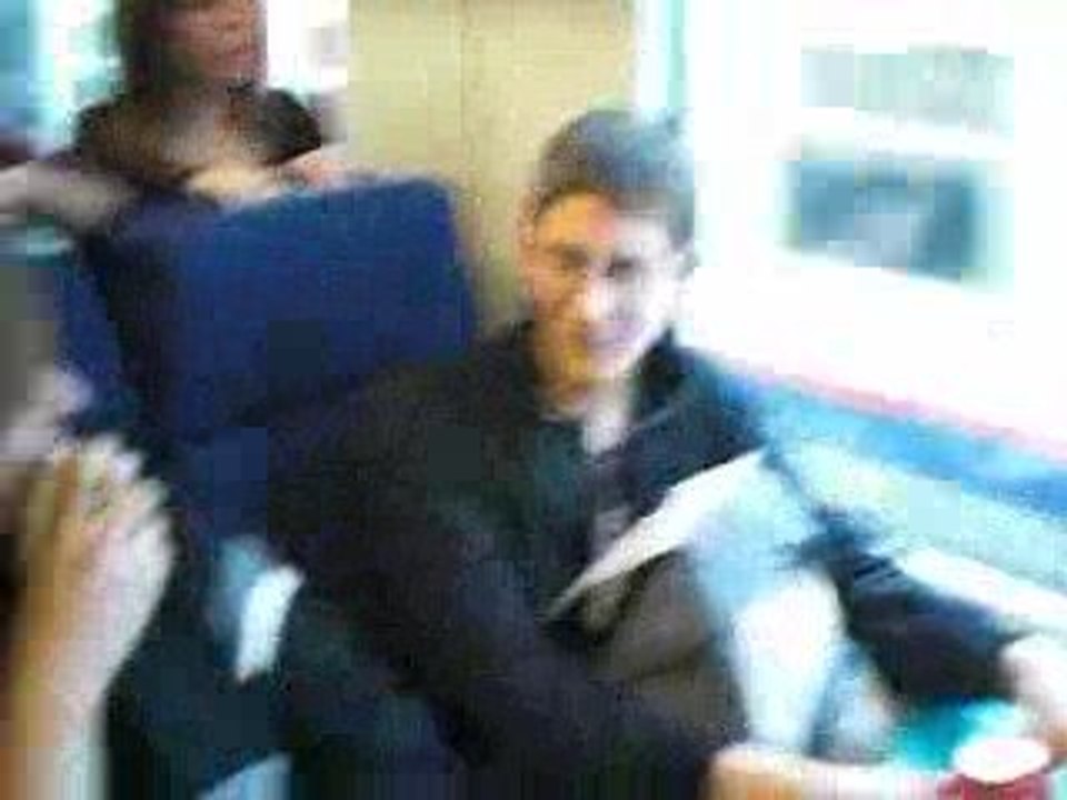 Jhonny qui fait le phoque :D Episode 3