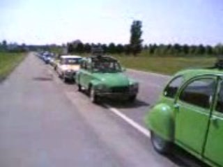 giro alla villa 12° raduno di Lodi 2cv