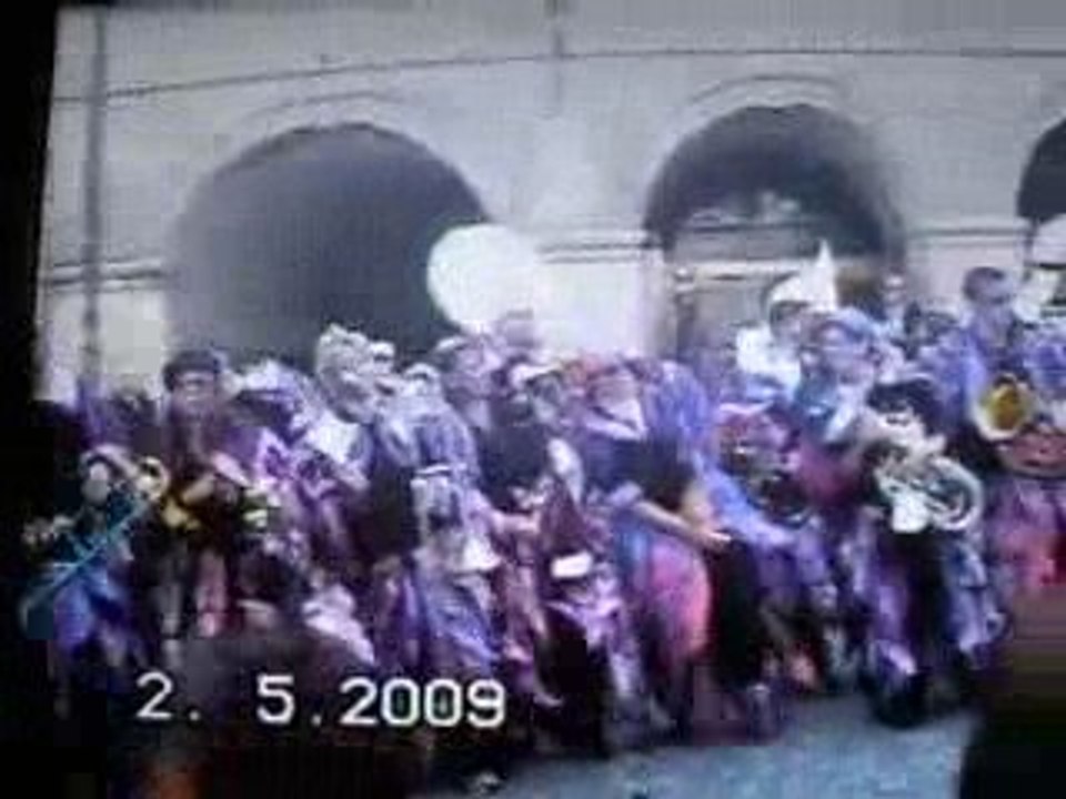 Les Bedzules sur le break DTC au Carnaval de lausanne