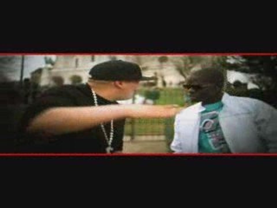 CLIP MANUKEY FEAT YOUNG CHANG & SADEK