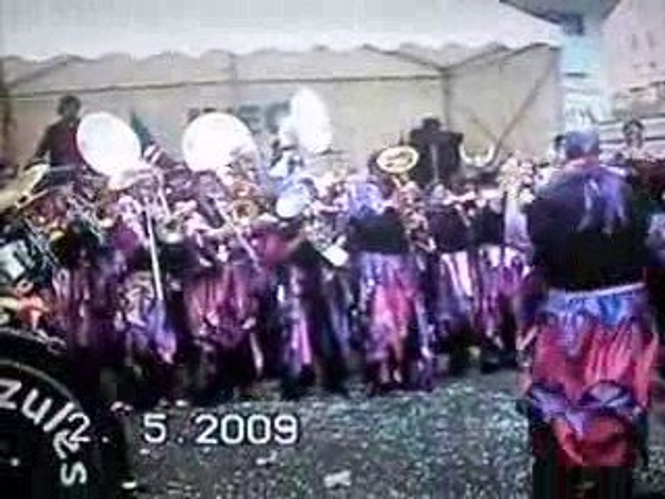 Les Bedzules qui jouent Uptown Girl Carnaval de lausanne