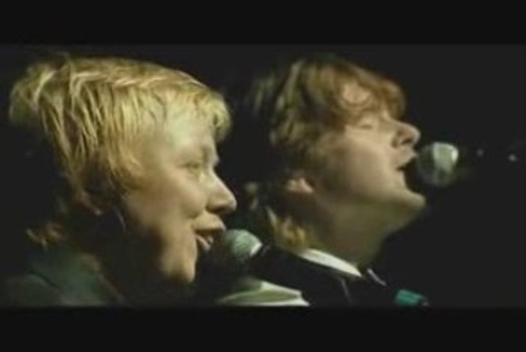 Nilsen Holmes Lind Fuentes - "Never Easy" (live)