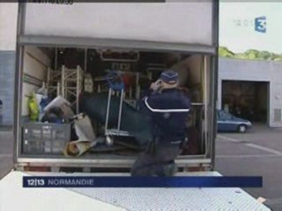 Saisie des Sound Systems Teknival 1er Mai 2009 JT France 3