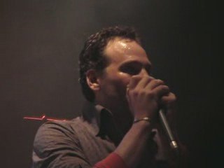 T'INQUIETE LAZARE au Forum de Charleville-Mézières