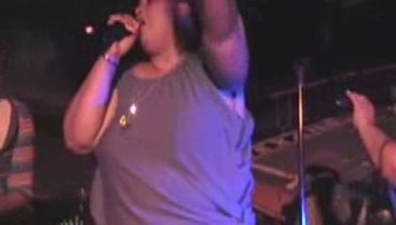 Tyrone - Karaoke