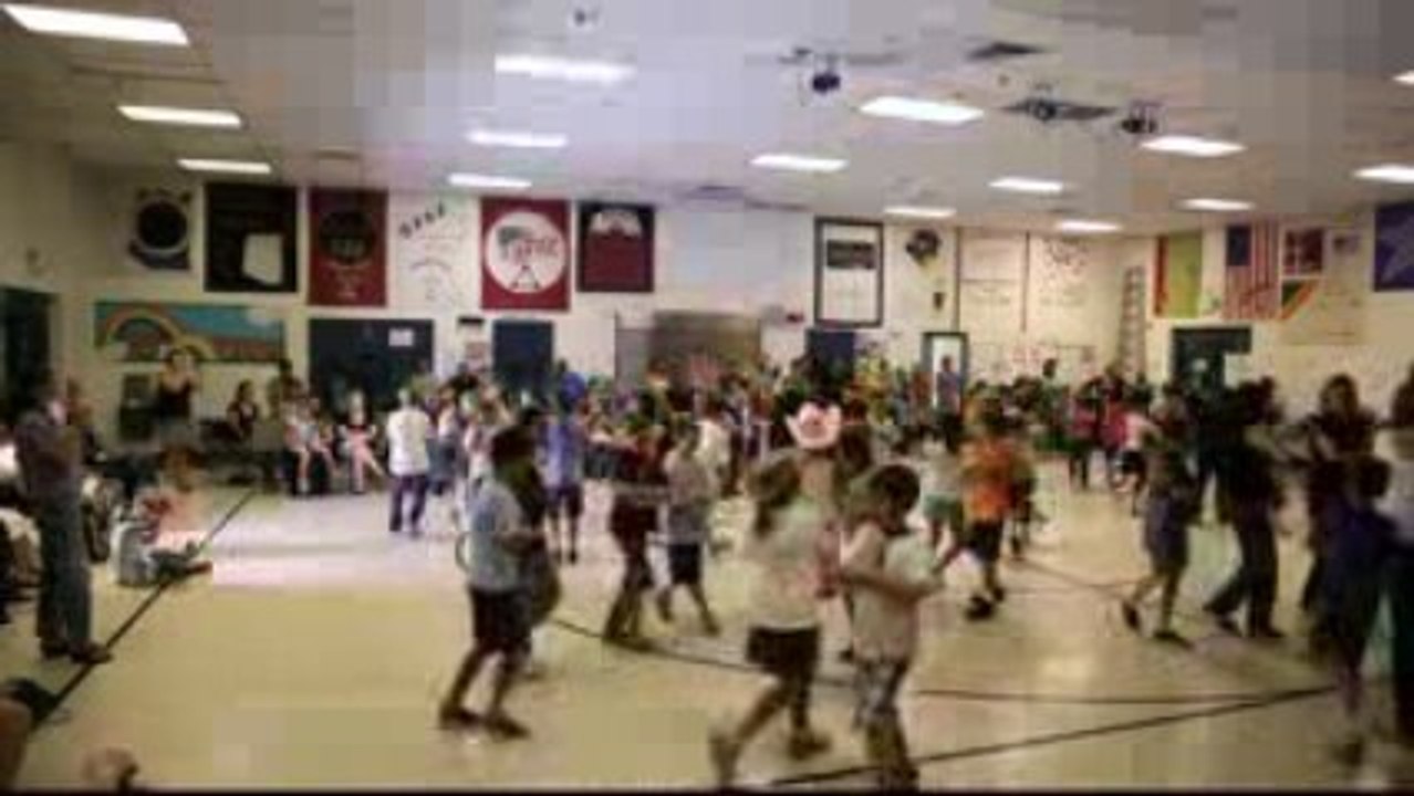 4th Graders Hoe Down - Square Dance