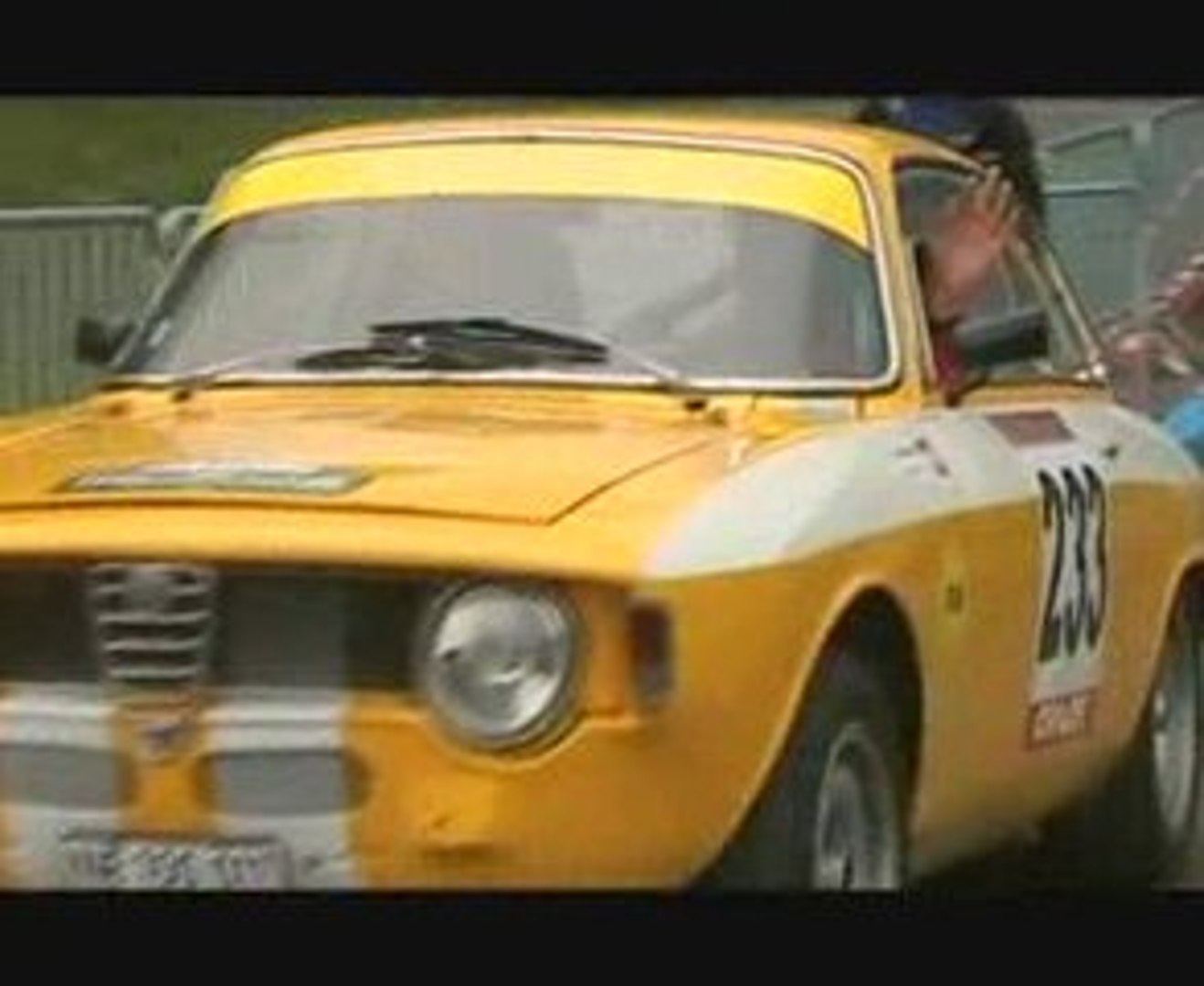 ⁣Rally