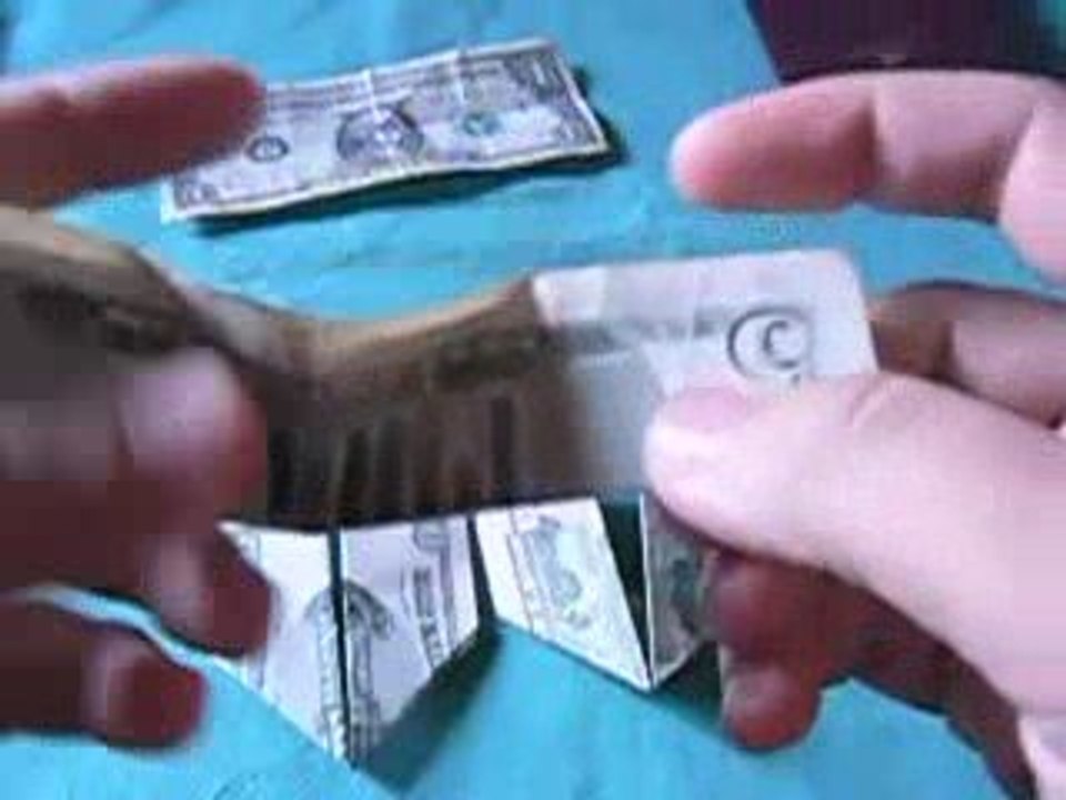 Complot illuminati - Dollars Pliés