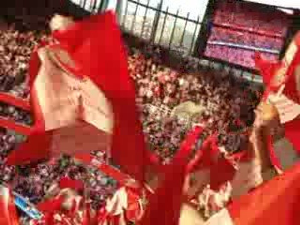 Arsenal-Man Utd: Entree Joueurs (Wonder of you)