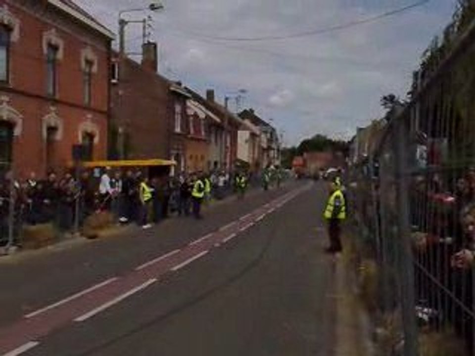 FETE MOTO ELEU 2009 WHEEL STOPIE SLIDE ETC ....