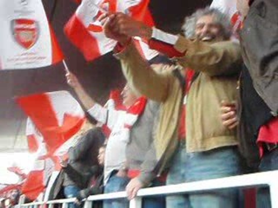 Αρσεναλ-Μάντσεστερ Γ. εικόνες από τις εξέδρες