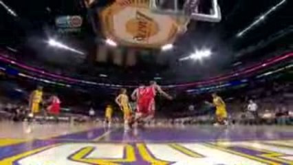 NBA Gasol dishes out a nice bounce pass to Ariza for the thu