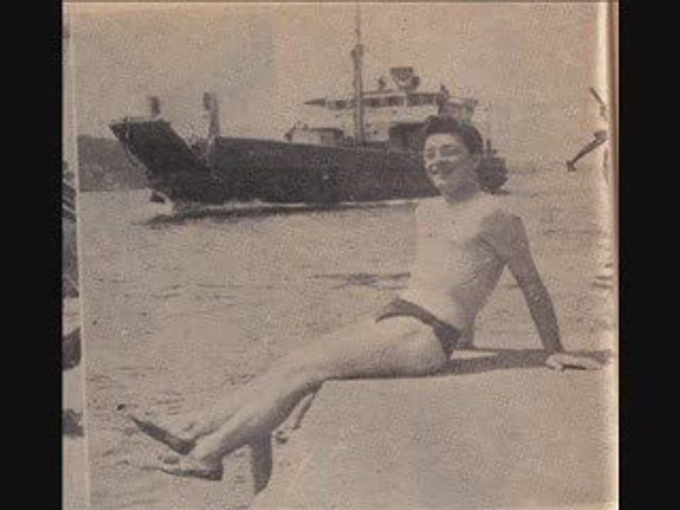 Zeki Müren Yalniz Birakip Gitme