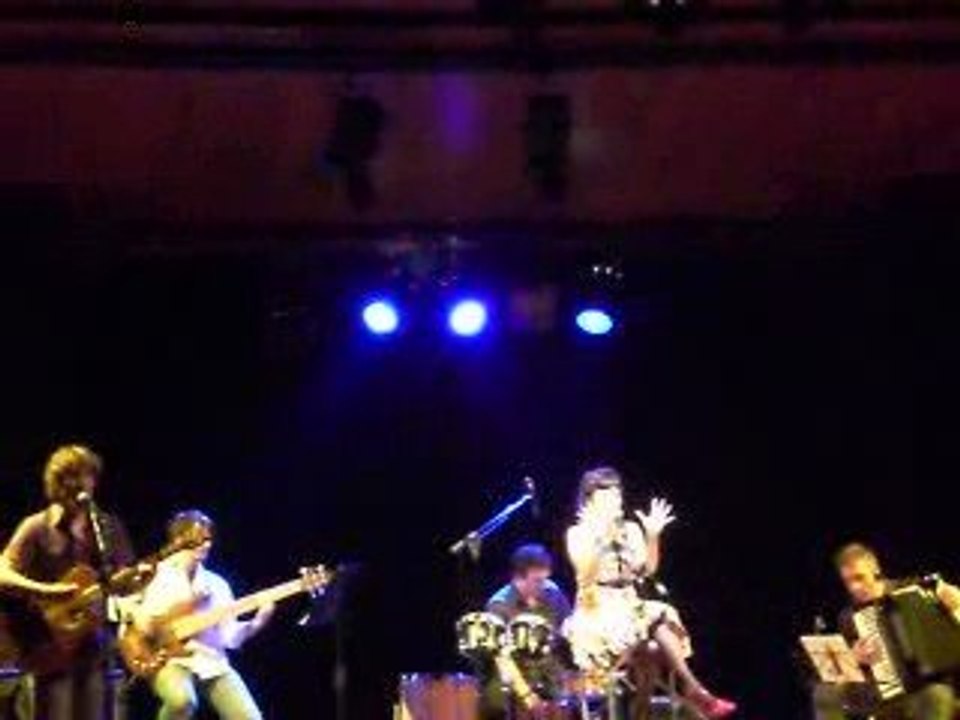 Naranja Toscano - Casualidad??? C.C. Cajastur Oviedo 6.5.09