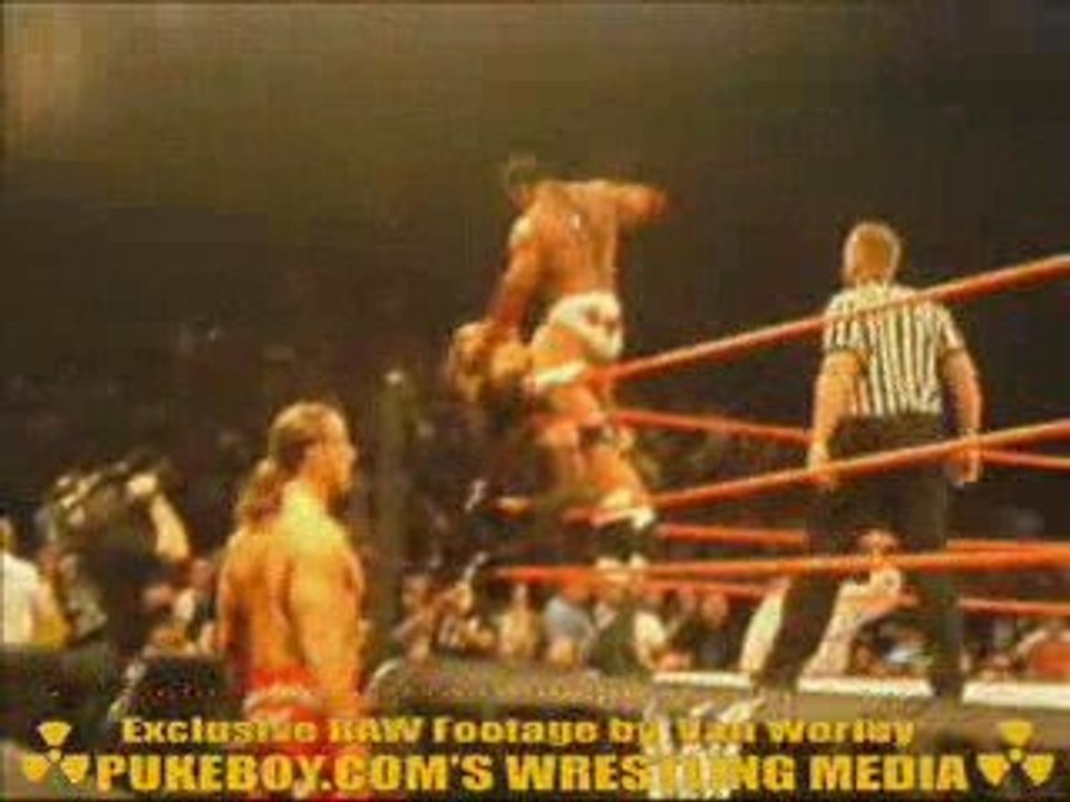 Batista vs Triple H Dark Match (SUPER RARE)