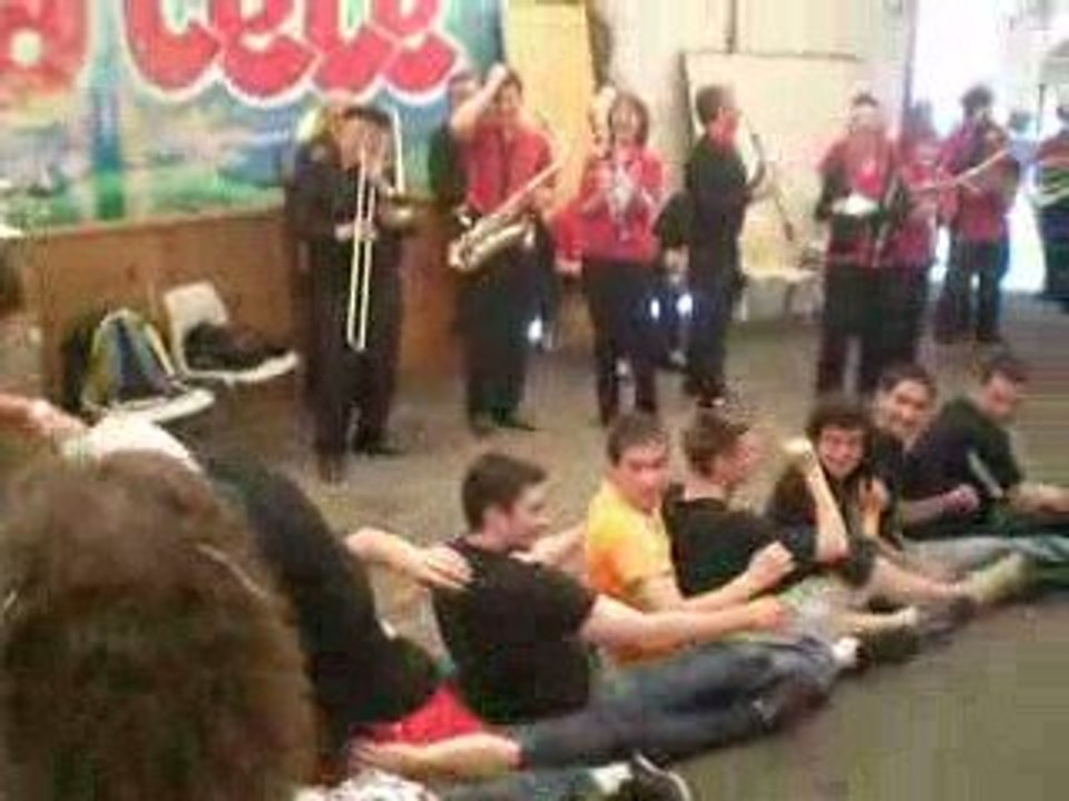 Fete Roussennac Paquito le Dimanche midi