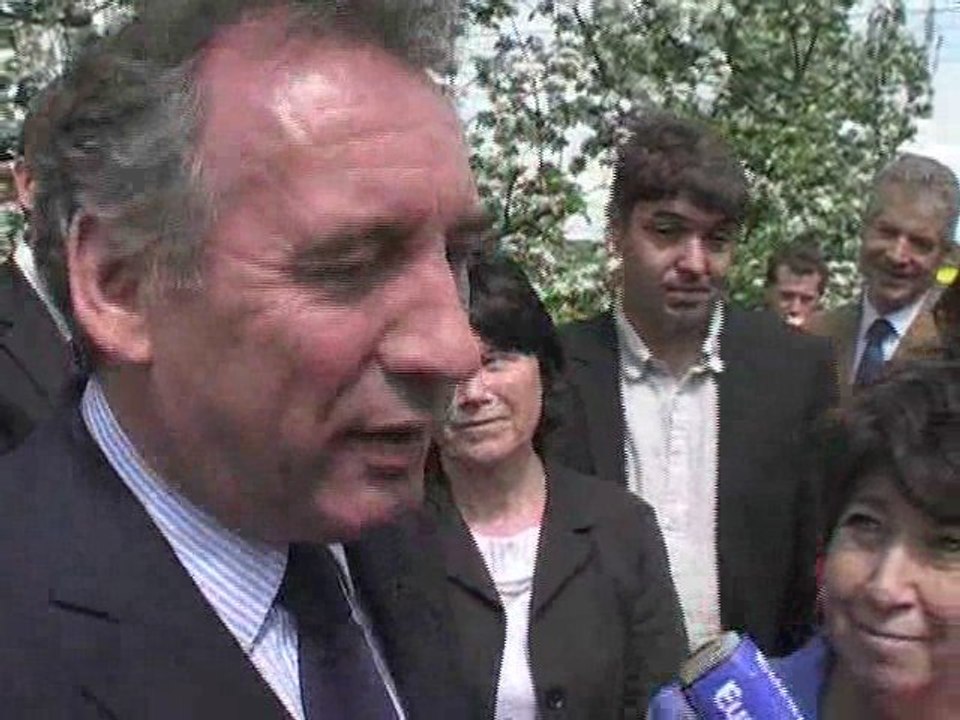 François Bayrou à la ferme Modem C. Lepage élections