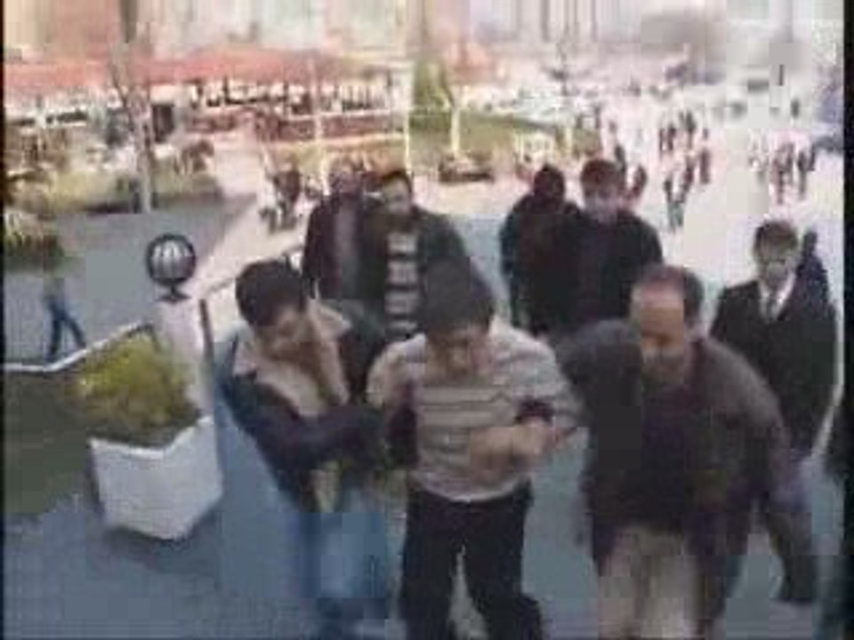 Bursa'da direniş ve devrim sloganları