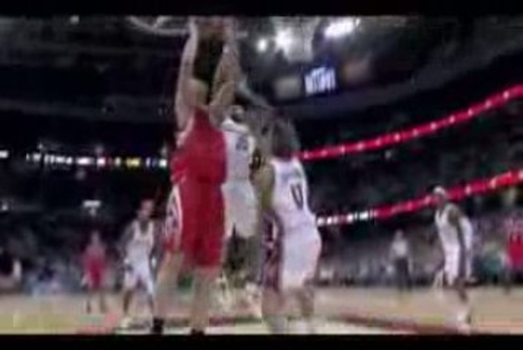 lebron james awesome block on yao ming