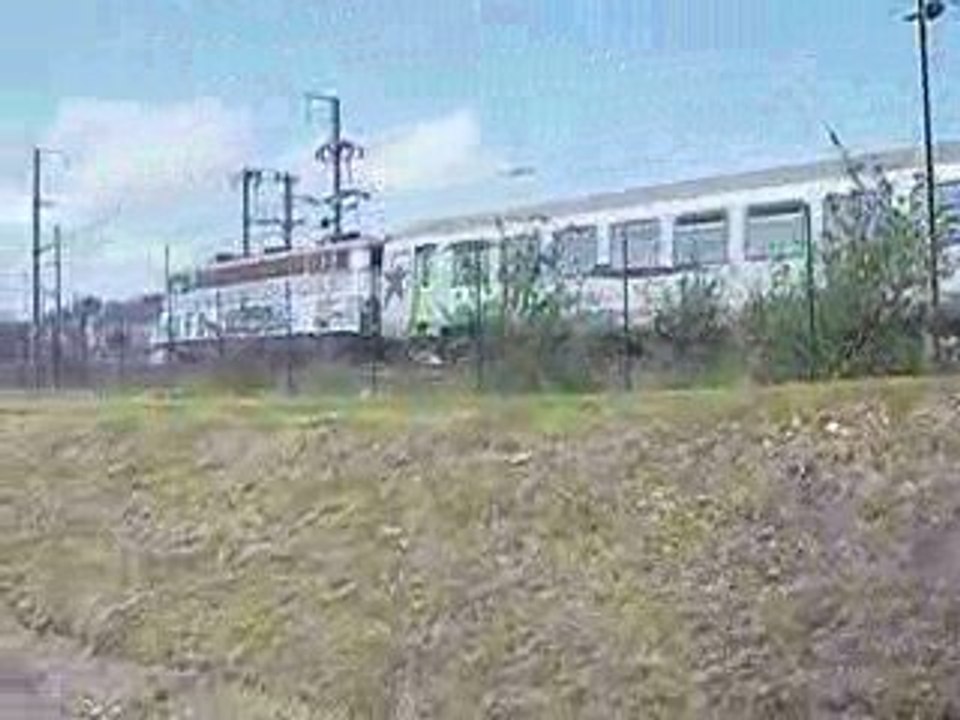 Arrivée BB16053 et 9 voitures Corail Intercités Normandie