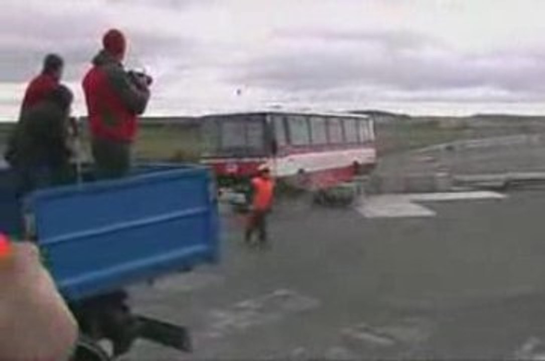 crash test de car qui tourne mal