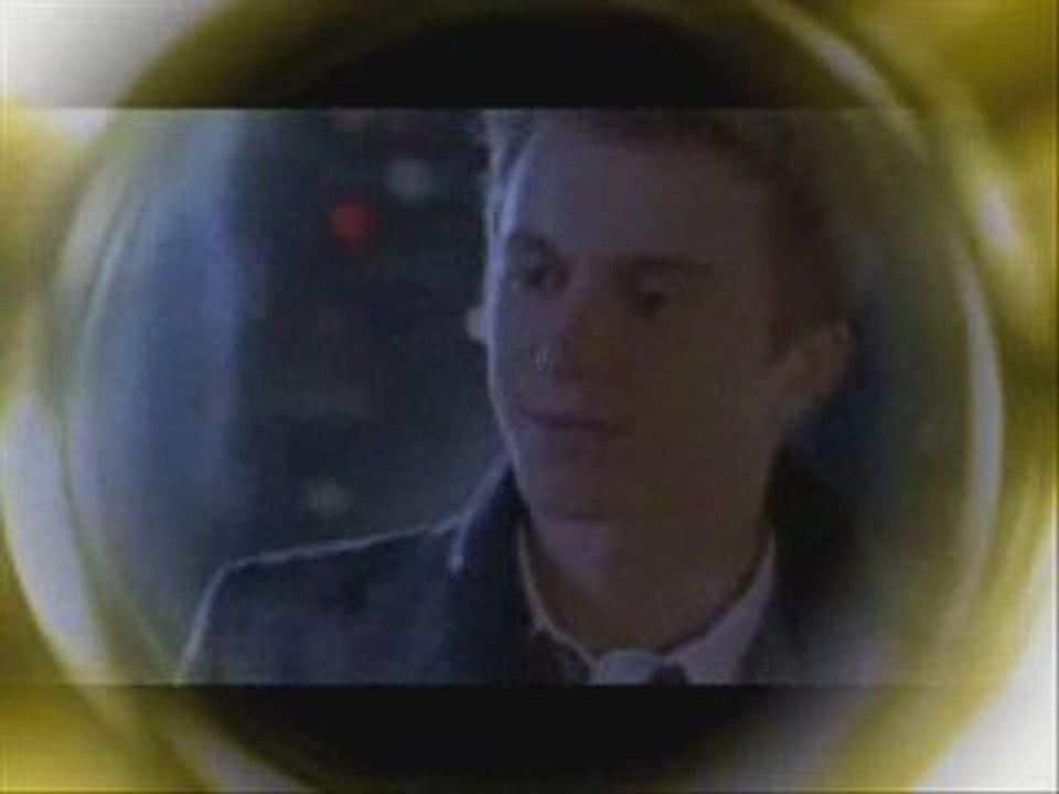 CLIP CENTER STAGE IT UP extrait 7