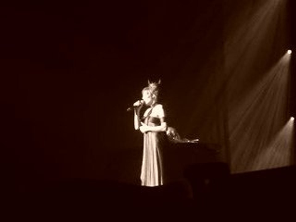 Mylène Farmer - Ainsi Soit-Je, 02 Mai 2009, Nice Nikaia