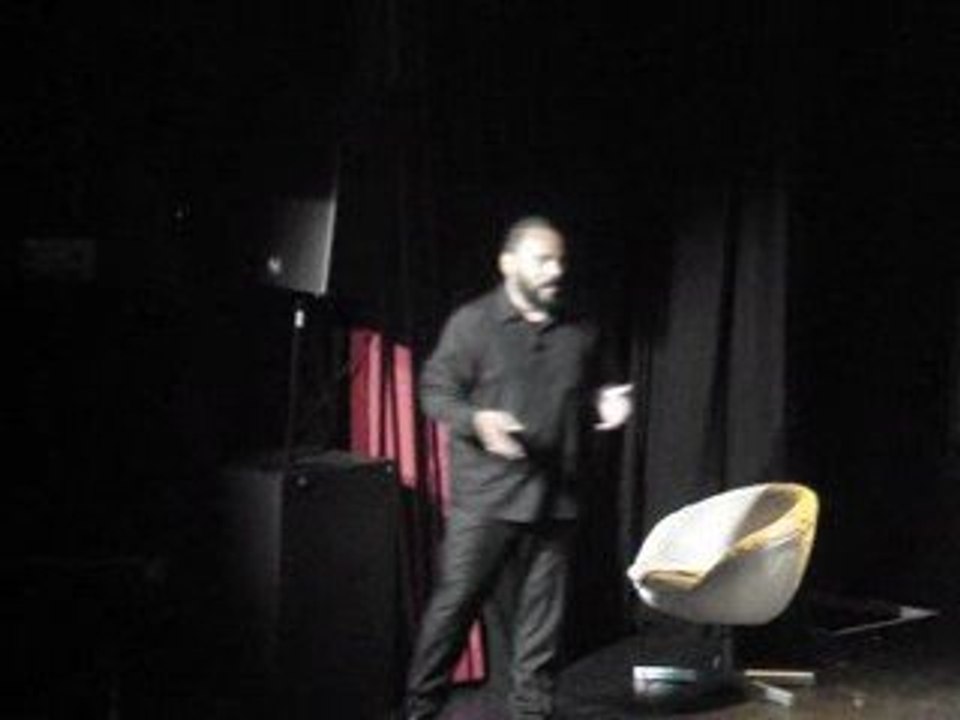 Dieudonné Presentation du Spectacle Sandrine 28 Mai 2009