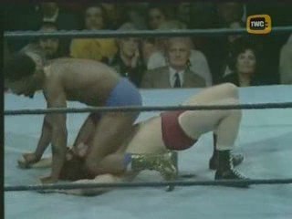 Clive Myers vs Steve Grey (WoS 10/8/75) Part II