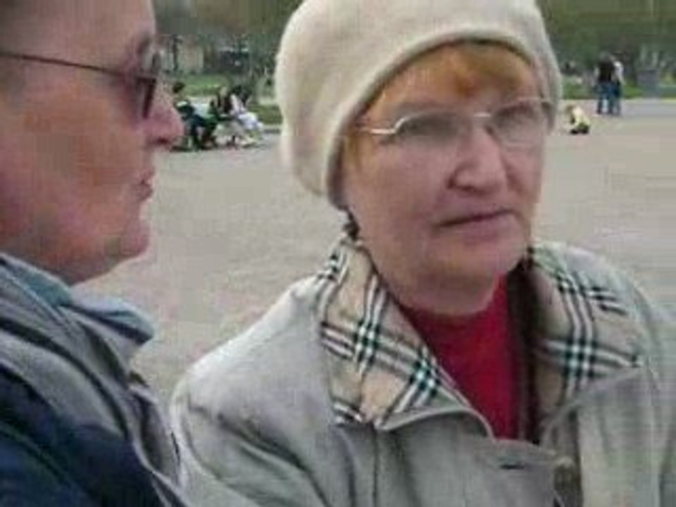 Champ de mars - Irina evoque les avions allemands